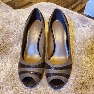 EUC Apostrophe 7M Heels Peep Toe Brown 3"